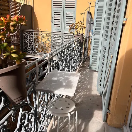 2 Pieces Hyper Centre Proche *